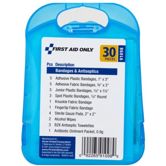 Health First Aid On-the-Go Essentials Kit NWT NIB - Picture 2 of 2